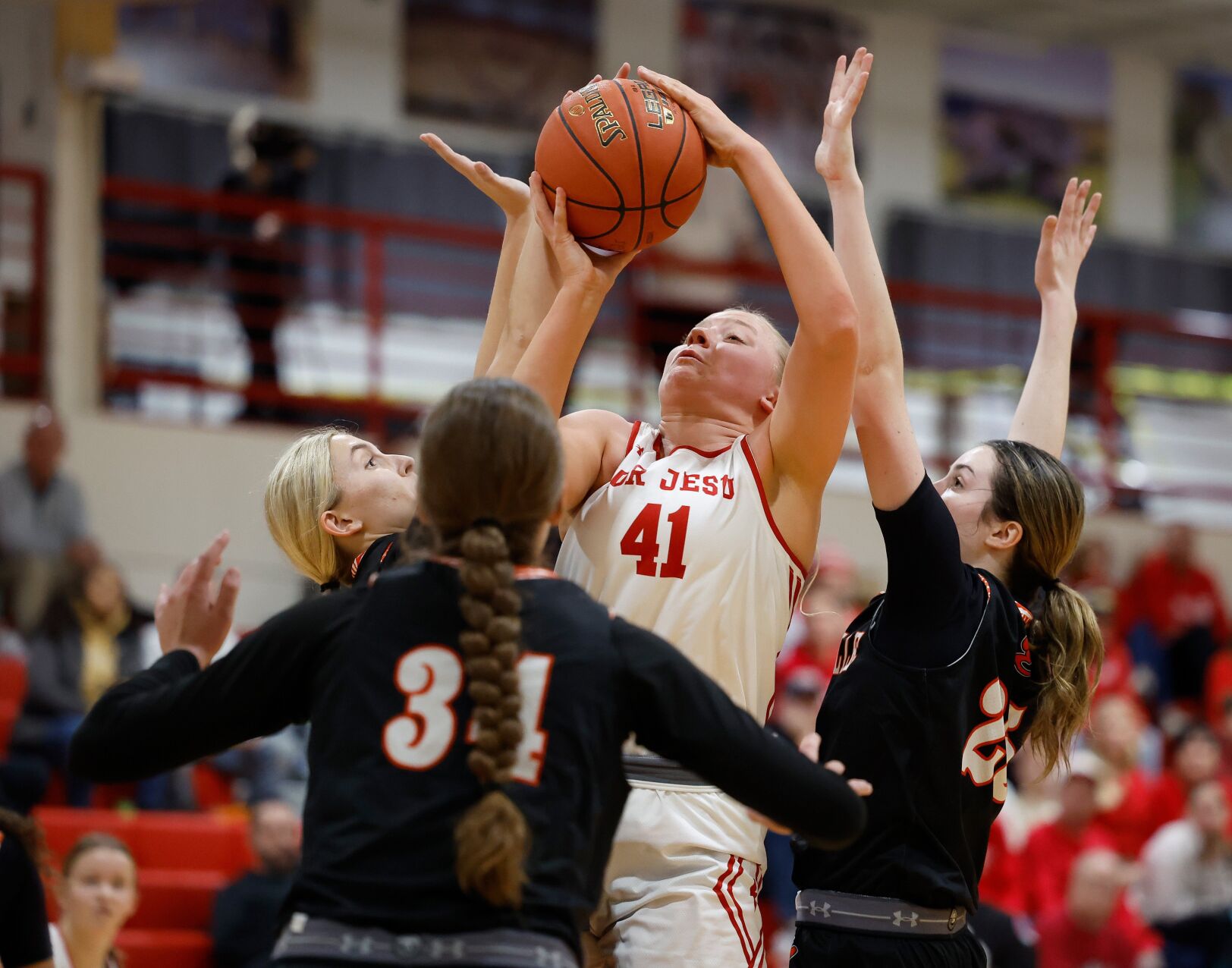 Visitation Christmas Tournament, first round: Edwardsville v. Cor Jesu